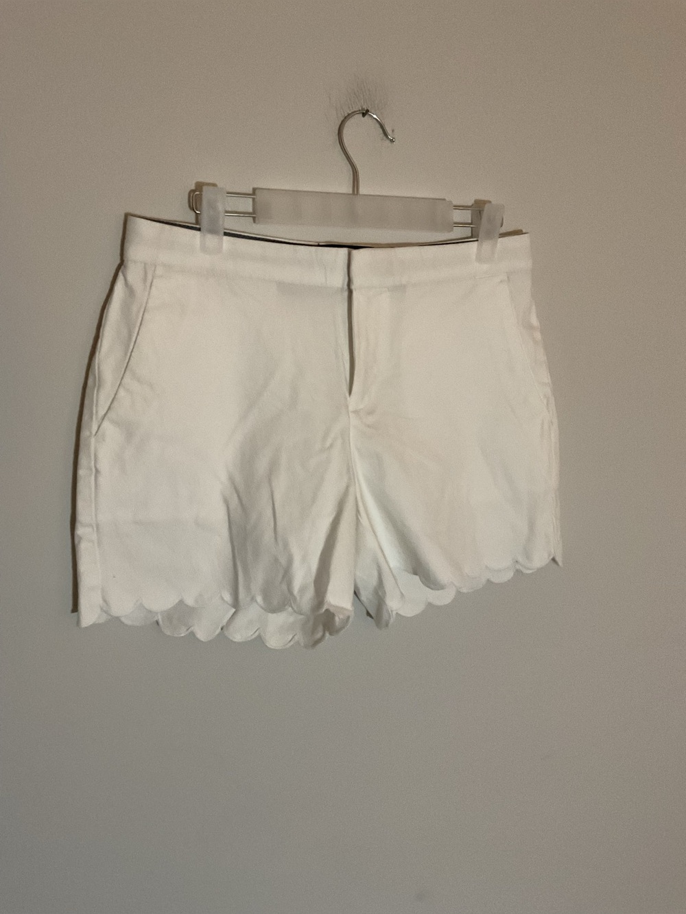 Banana Republic White Scalloped Hem Bermuda Shorts